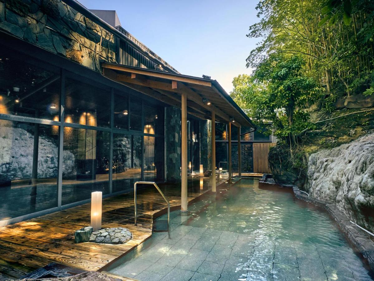 Ooedo Onsen Monogatari Premium Shirahama Gyoen Hotel Exterior photo