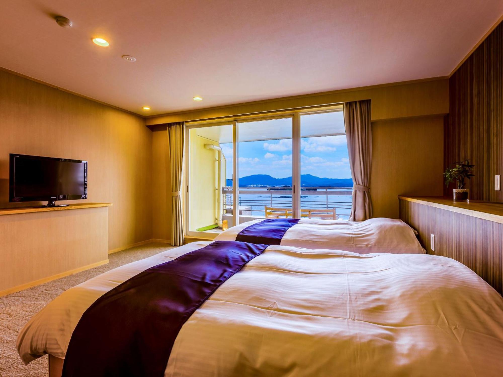 Ooedo Onsen Monogatari Premium Shirahama Gyoen Hotel Room photo
